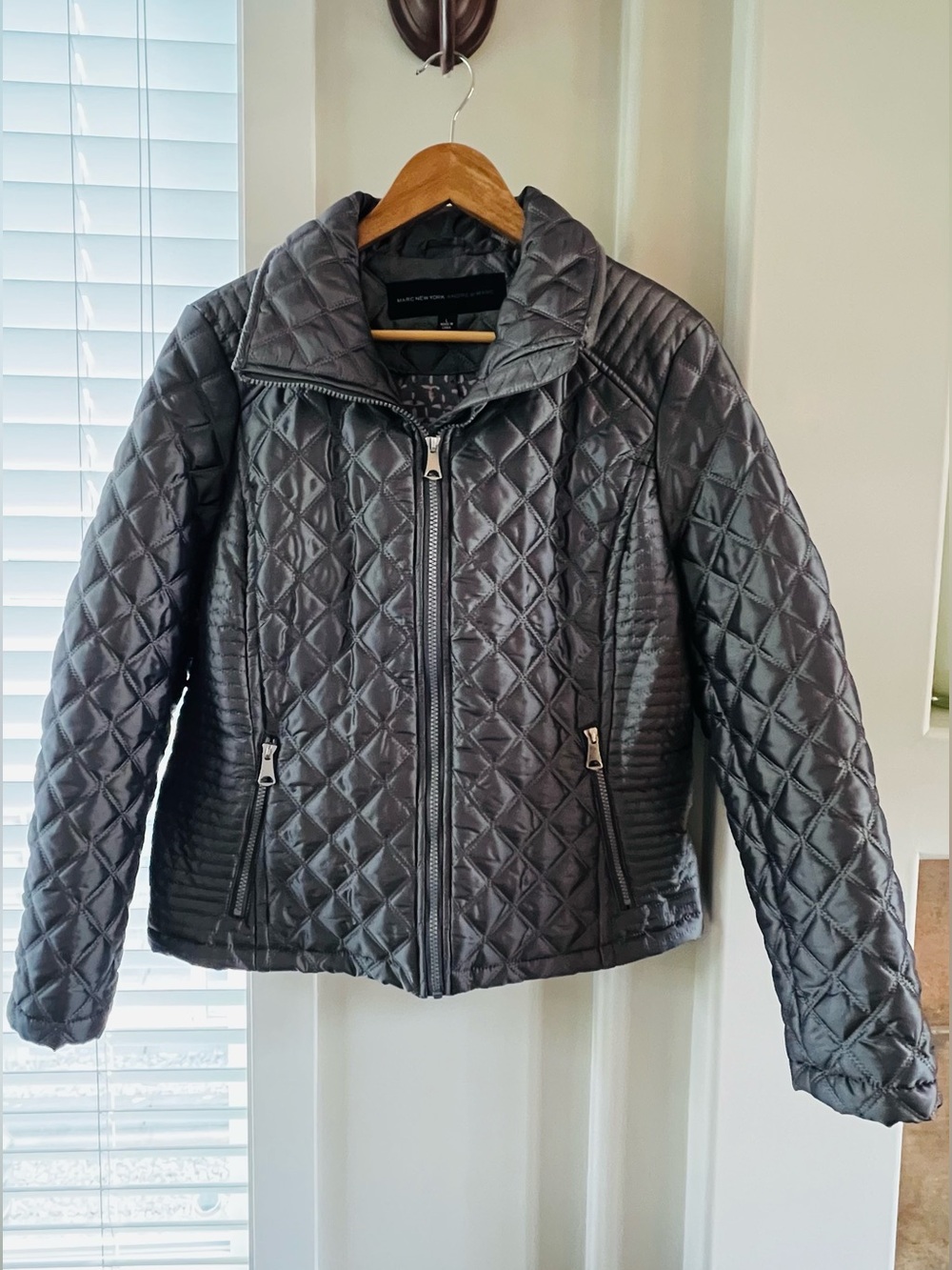 Quilted Grey Women's Zip-Front Jacket - Size Large